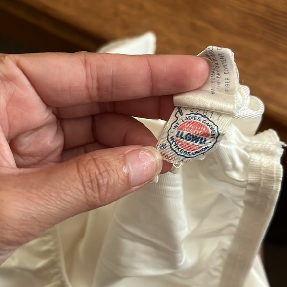 “Wonder Maid- Vintage Slip size small” - Picture 5 of 8
